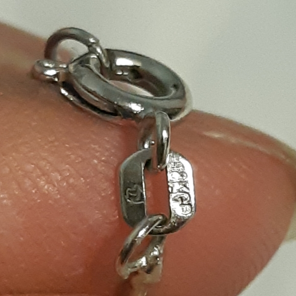 Swarovski Crystal's Necklace 925 Pendant, 18K Gold Plated Chain 16.5" L Silver T - Picture 9 of 13